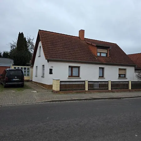 Gaestehaus Rene Adam Semesterbostad Suelzetal